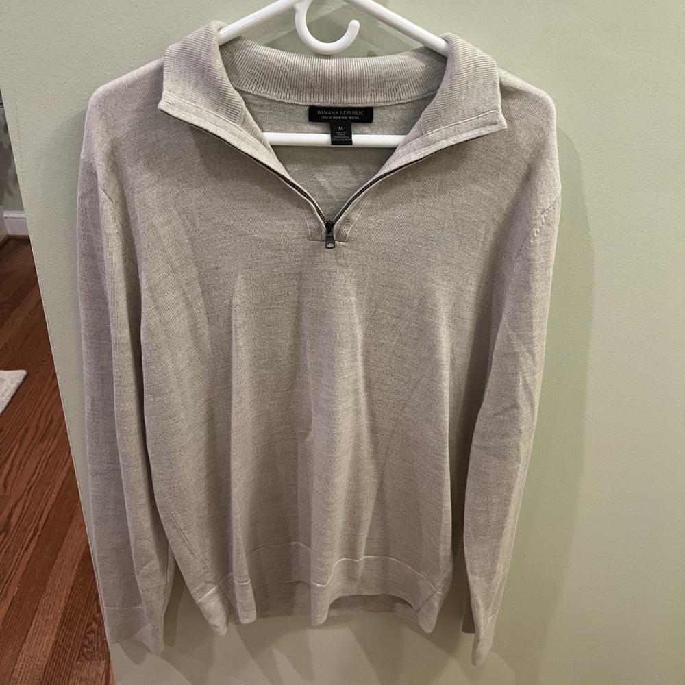 Banana Republic Men's Cream Sweater 100% Merino Wool